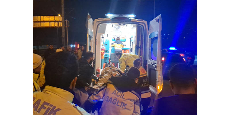 Bursa’da Motosiklet Kazası: Bariyerlere Çarpan Sürücü Ağır Yaralı