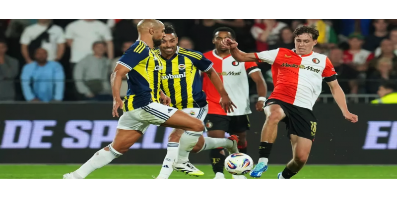 Fenerbahçe Uzatmalarda Yıkıldı! Şampiyonlar Ligi Hayali İstanbul'a kaldı
