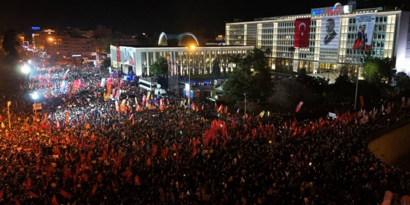 ÇHD'den Kadın Öğrencilere “Çıplak Arama” Dayatmasına Takipsizlik Kararına Tepki