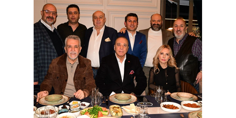 Engelsiz Yaşam Vakfı’nın Geleneksel İftarında Müzayede Heyecanı