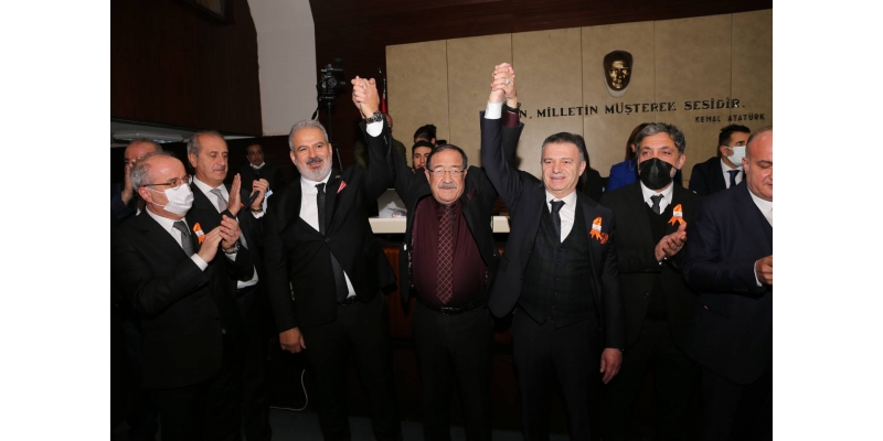 İKO Başkanı Mustafa Atayık, büyük oy farkıyla yeniden başkan seçildi